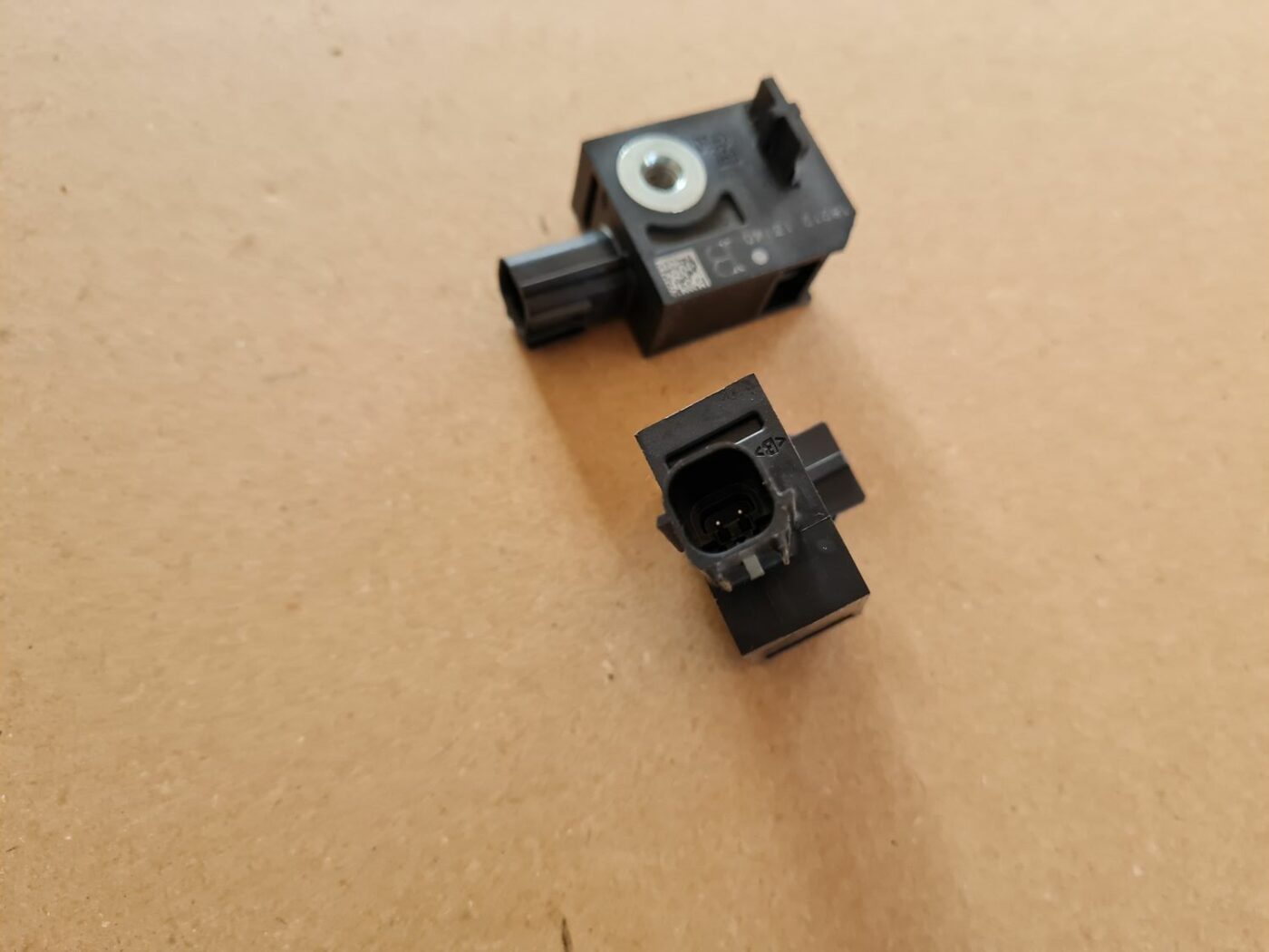 Drošības spilvena trieciensensors priekš OPEL ASTRA J 2013 3 Drošības spilvena trieciensensors priekš OPEL ASTRA J 2013