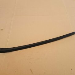 Vējstikla moldings priekš OPEL ASTRA J 2013