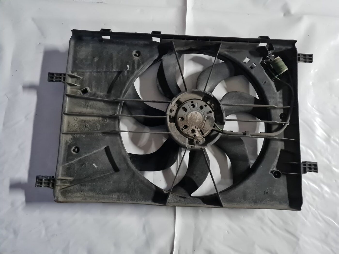 Dzesēšanas radiatora ventilators priekš OPEL ASTRA J 2013