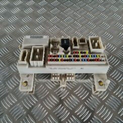 Drošinātāju bloks priekš FORD FOCUS C-MAX 2004