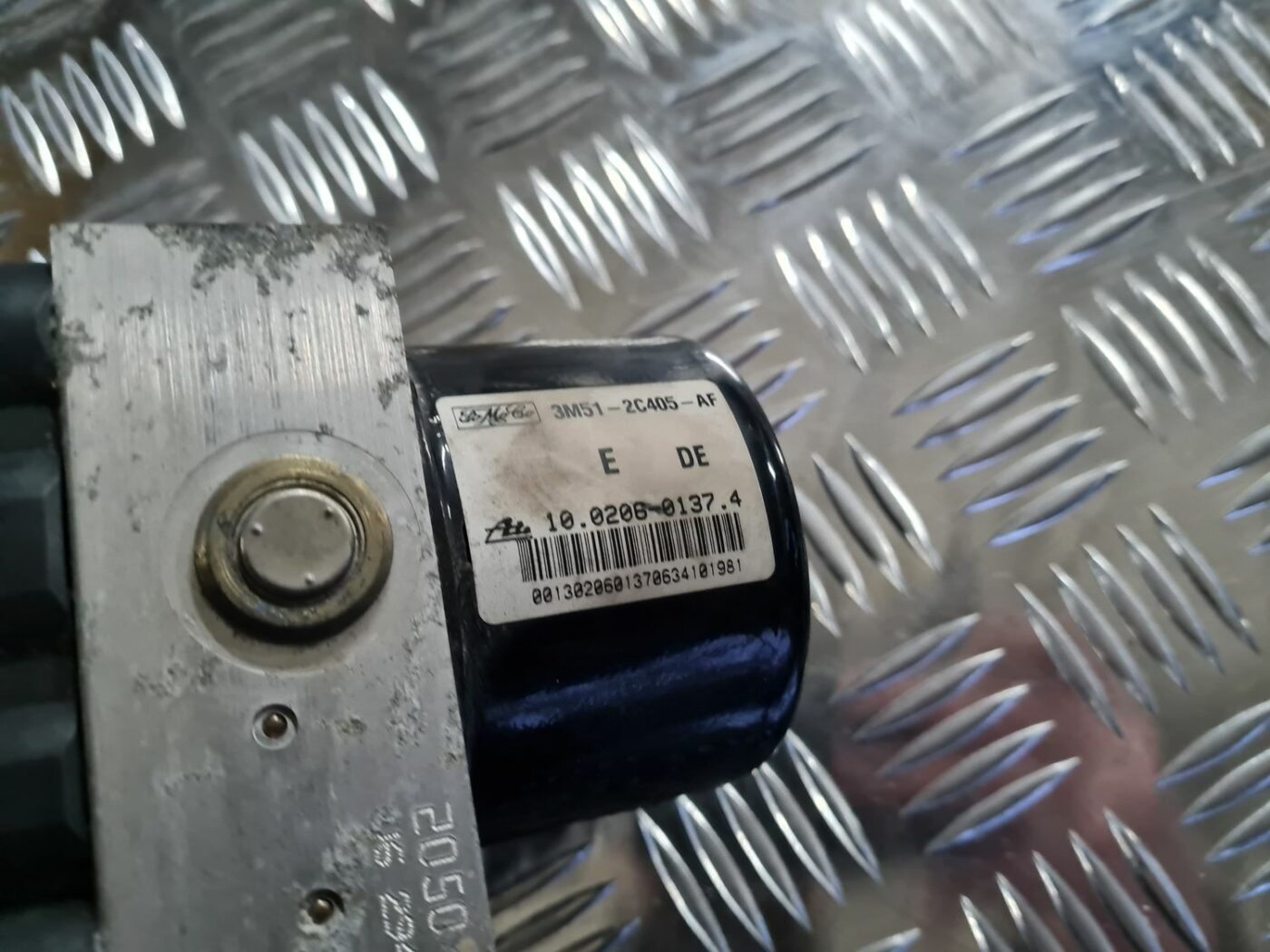 ABS bloks priekš FORD FOCUS C-MAX 2004 4 ABS bloks priekš FORD FOCUS C-MAX 2004