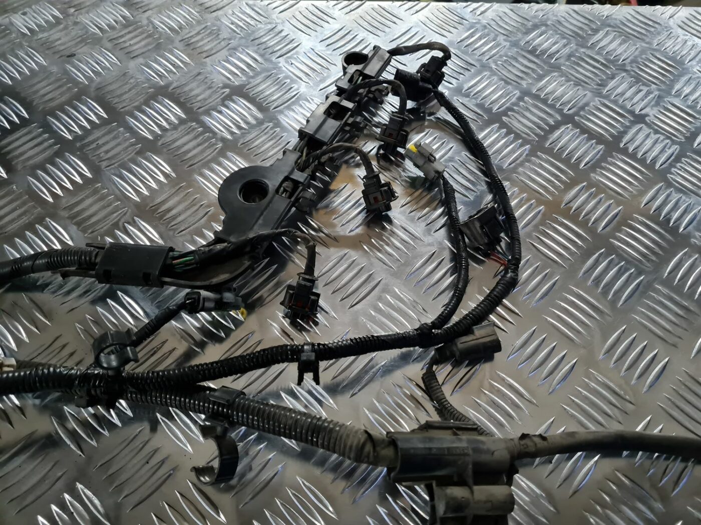 Dzinēja vadi priekš FORD FOCUS C-MAX 2004