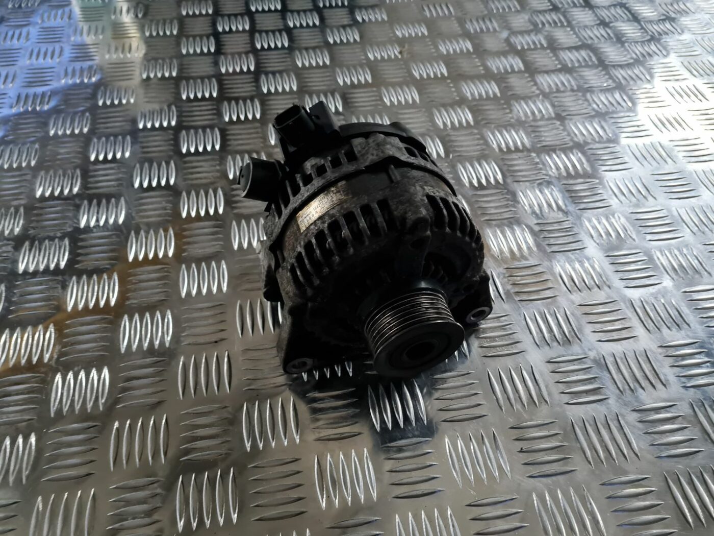 Ģenerators priekš FORD FOCUS C-MAX 2004