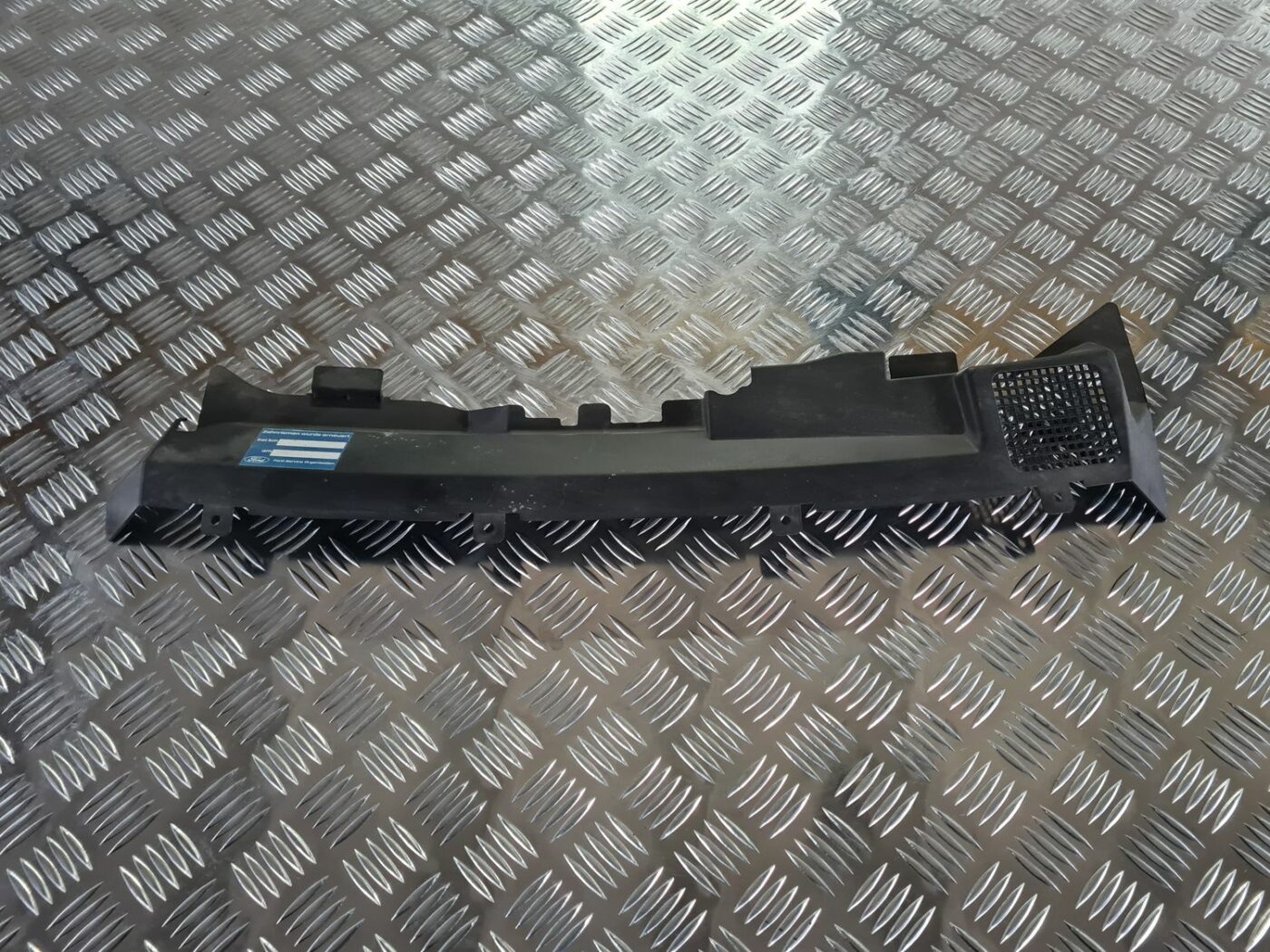 Ieplūdes gaisa deflektors/Difuzors priekš FORD FOCUS C-MAX 2004 1 Ieplūdes gaisa deflektors/Difuzors priekš FORD FOCUS C-MAX 2004