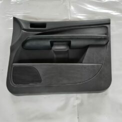 Priekšējo labo durvju apdare priekš FORD FOCUS C-MAX 2004