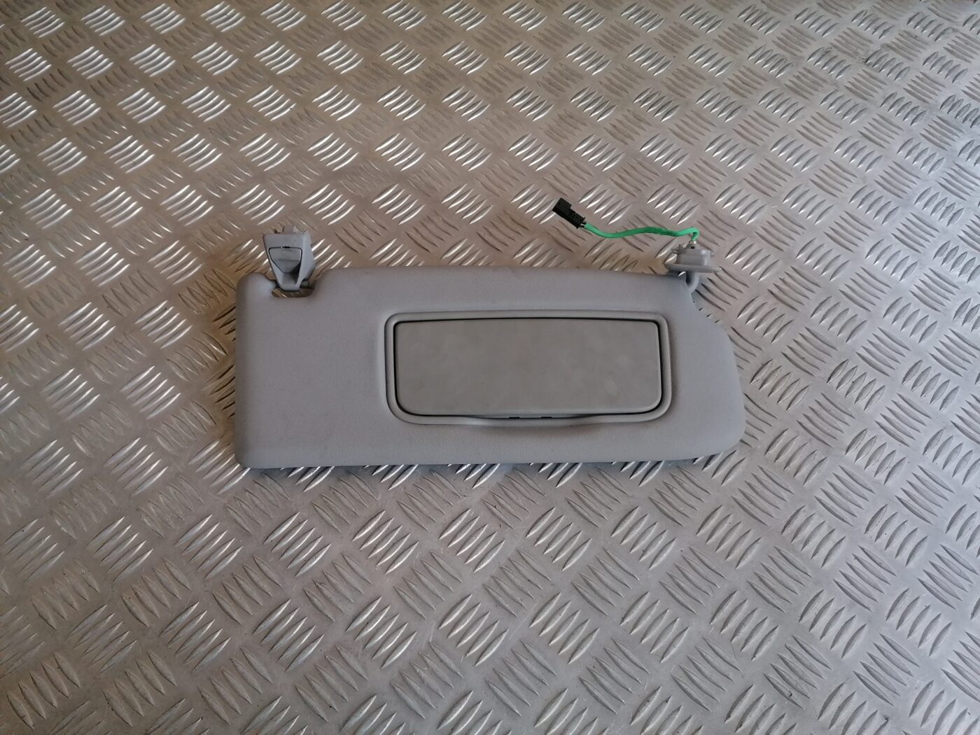 Saules aizsargs priekš VOLVO C30 2008 SILVER 1 Saules aizsargs priekš VOLVO C30 2008 SILVER