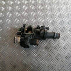 Termostata korpuss priekš VOLVO C30 2008 SILVER