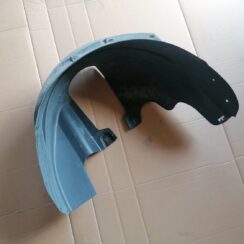 Aizmugurējais labais paspārns priekš VOLVO C30 2008 SILVER