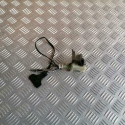 Degvielas tvertnes vāka slēdzene priekš TOYOTA AVENSIS 2007