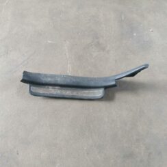 Sliekšņa aizmugurēja kreisa uzlika (salonā) priekš TOYOTA AVENSIS 2007