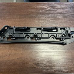 Priekšējā spārna un bufera stiprinājums priekš VW TOURAN 2005