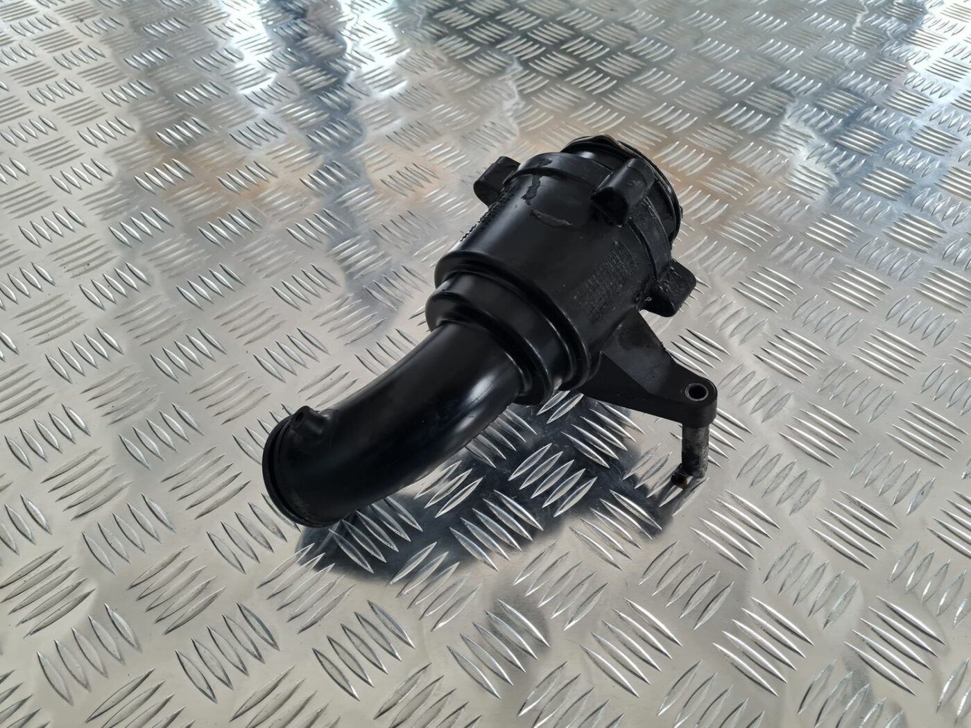 Interkulera caurule priekš MERCEDES BENZ ML320 2006 SILVER