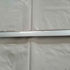 Aizmugurējo kreiso durvju moldings priekš MERCEDES BENZ ML320 2006 SILVER