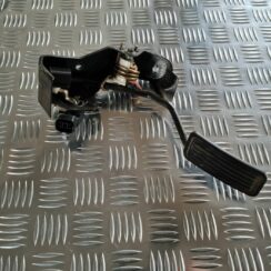 Gāzes pedālis priekš TOYOTA COROLLA VERSO 2003