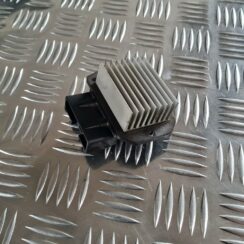 Salona ventilatora rezistors priekš TOYOTA COROLLA VERSO 2003