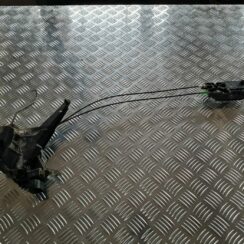 Priekšējo labo durvju slēdzene priekš TOYOTA COROLLA VERSO 2003