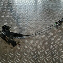 Priekšējo kreiso durvju slēdzene priekš TOYOTA COROLLA VERSO 2003