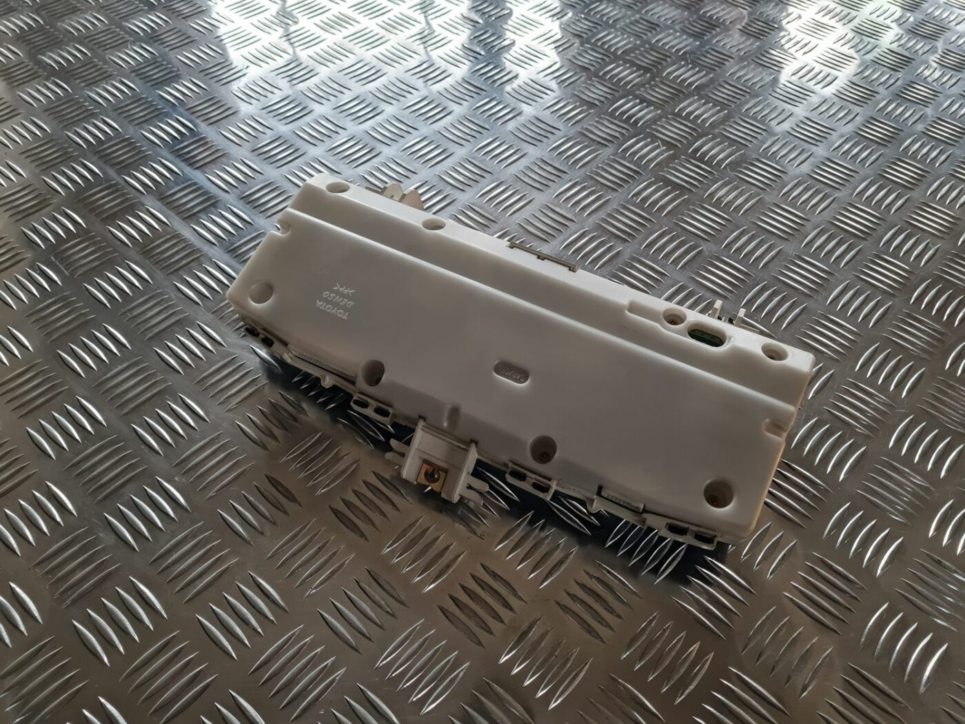 Spidometrs priekš TOYOTA COROLLA VERSO 2003