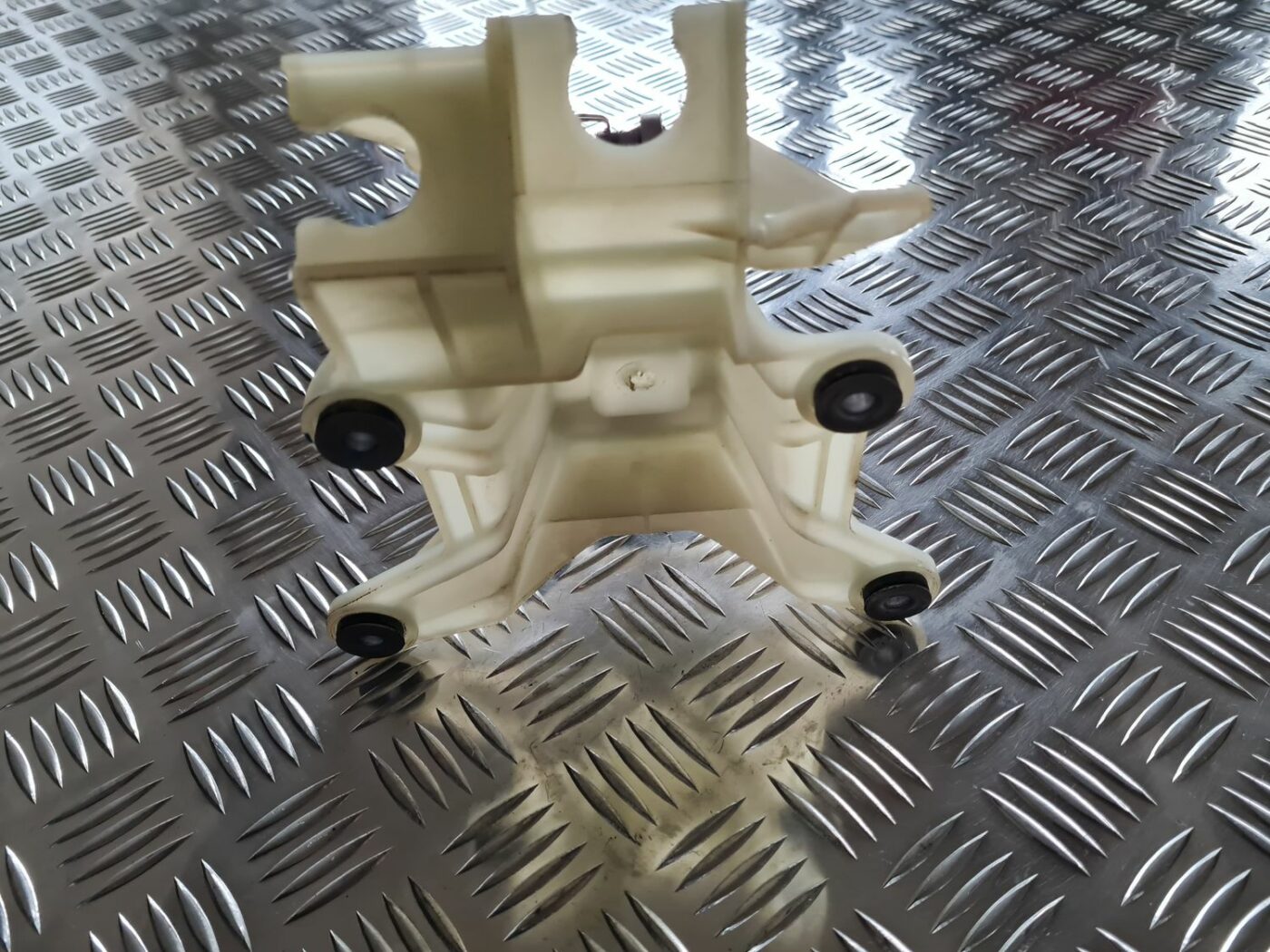 Ātrumu pārslēgšanas slēdzis priekš TOYOTA COROLLA VERSO 2003