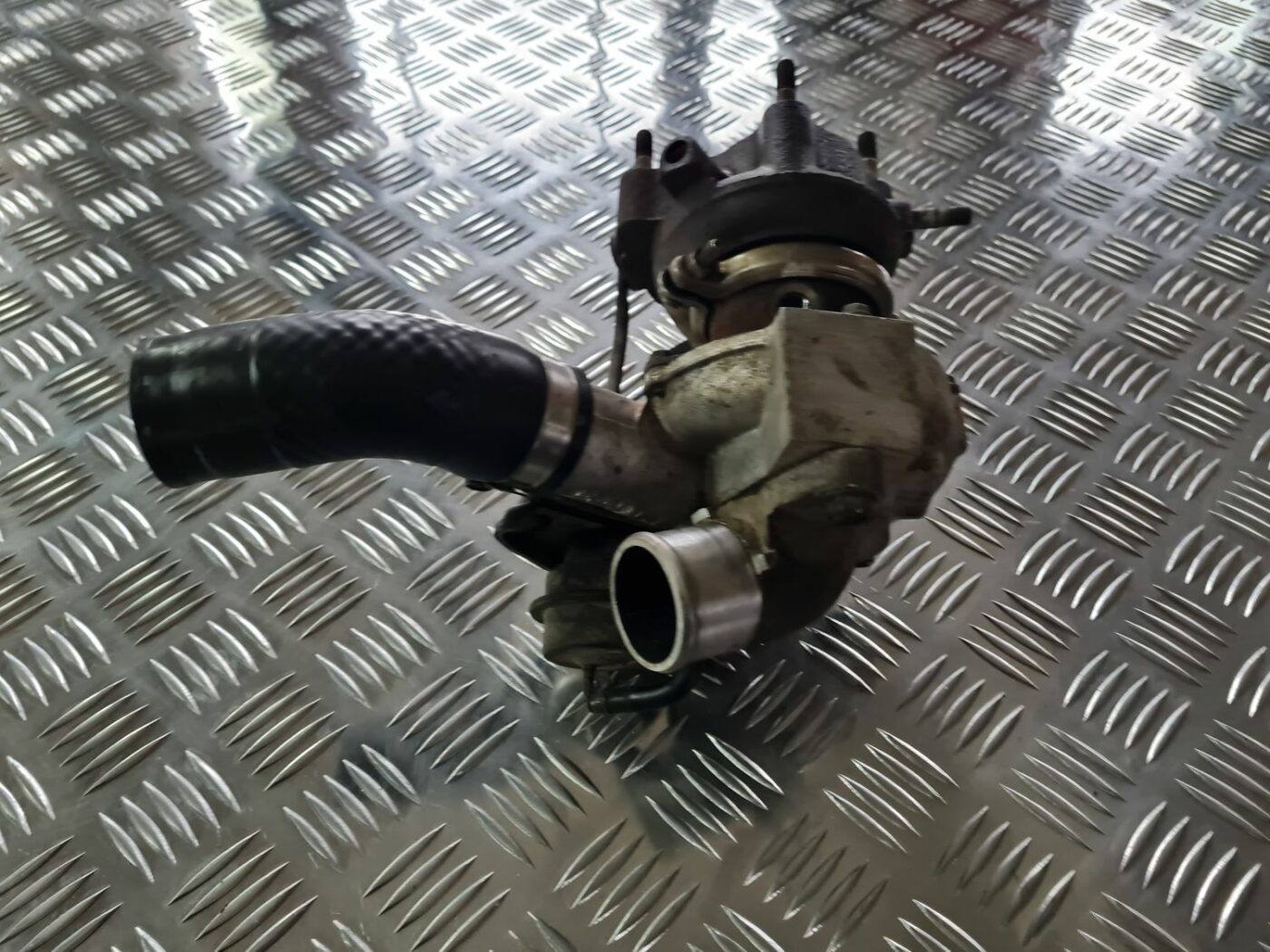 Turbīna priekš TOYOTA COROLLA VERSO 2003