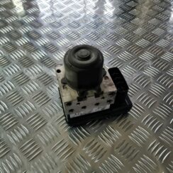 ABS bloks priekš TOYOTA COROLLA VERSO 2003