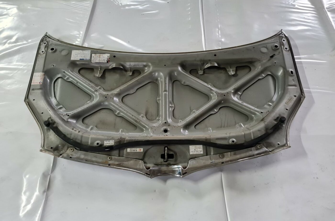 Pārsegs priekš TOYOTA COROLLA VERSO 2003