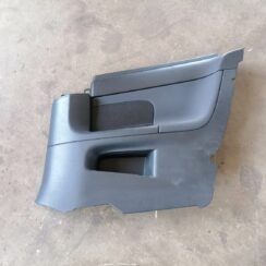 Aizmugurējo labo durvju apdare priekš VOLVO C30 2008 SILVER