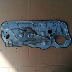 Stikla pacelšanas mehānisma panele priekš VOLVO C30 2008 SILVER