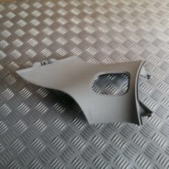 Aizmugurējas salona statnes apdare priekš VOLVO C30 2008 SILVER