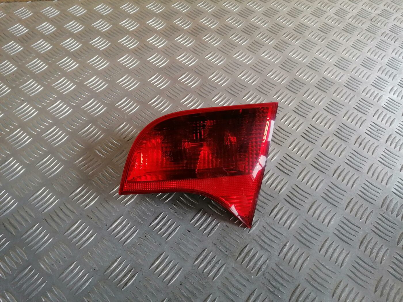 Bagāžnieka vāka labais lukturis priekš AUDI A4 2008 AVANT