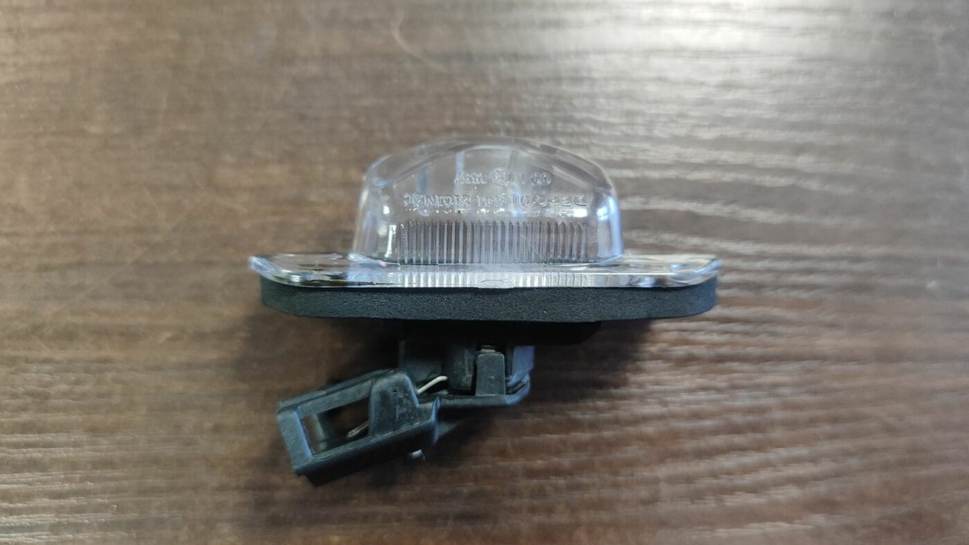 Numura zīmes apgaismojums priekš VW GOLF III 08.91-04.99