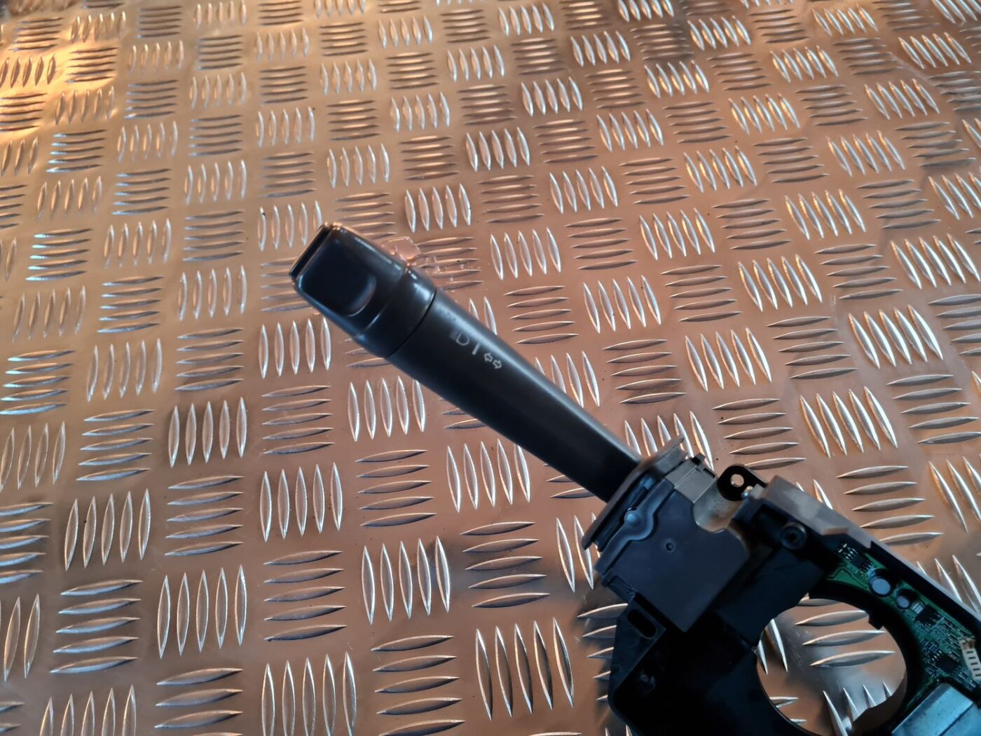 Stūres statnes slēdzis priekš VOLVO V70 2002 ASHGOLD