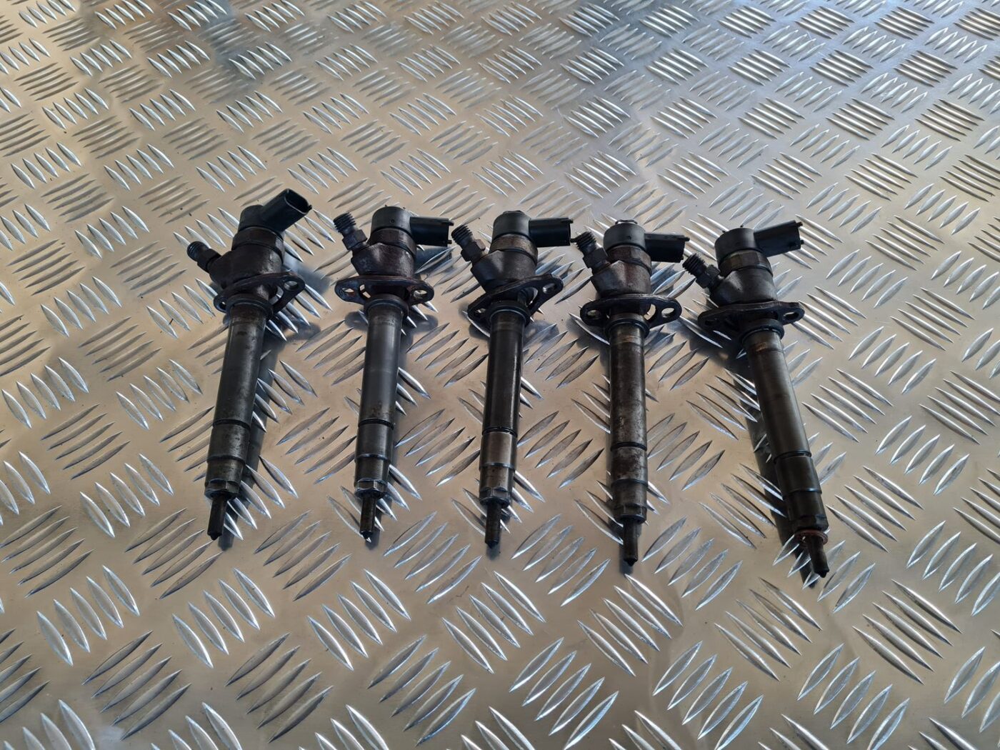 Degvielas smidzinātājs priekš VOLVO V70 2002 ASHGOLD