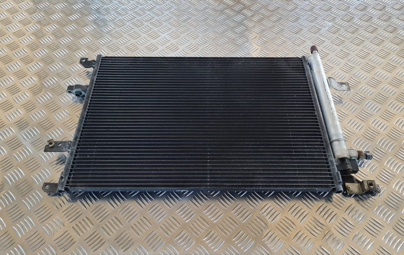 Gaisa kondicioniera radiators priekš VOLVO V70 2002 ASHGOLD 1 Gaisa kondicioniera radiators priekš VOLVO V70 2002 ASHGOLD