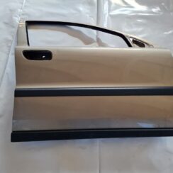 Priekšējās labās durvis priekš VOLVO V70 2002 ASHGOLD