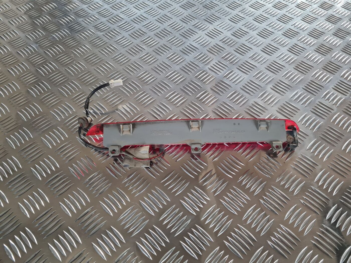 Stop signāls priekš MITSUBISHI LANCER 2006 2 Stop signāls priekš MITSUBISHI LANCER 2006