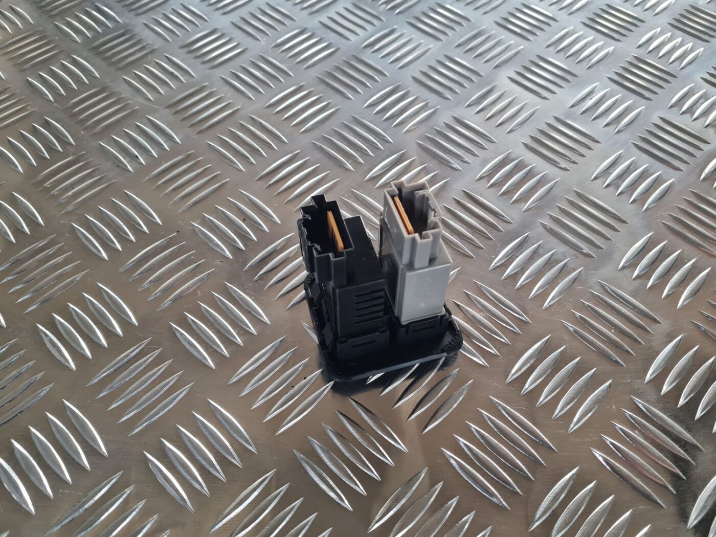 Lukturu augstuma regulēšanas poga priekš MITSUBISHI LANCER 2006