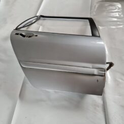 Aizmugurējās labās durvis priekš MITSUBISHI LANCER 2006