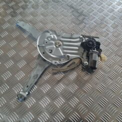 Stikla pacelšanas mehānisms priekšējais kreisais priekš VOLVO V70 2003 SILVER