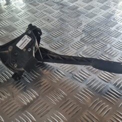 Gāzes pedālis priekš VOLVO V70 2003 SILVER