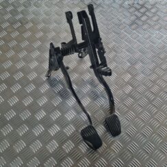 Pedāļu bloks priekš VOLVO V70 2003 SILVER