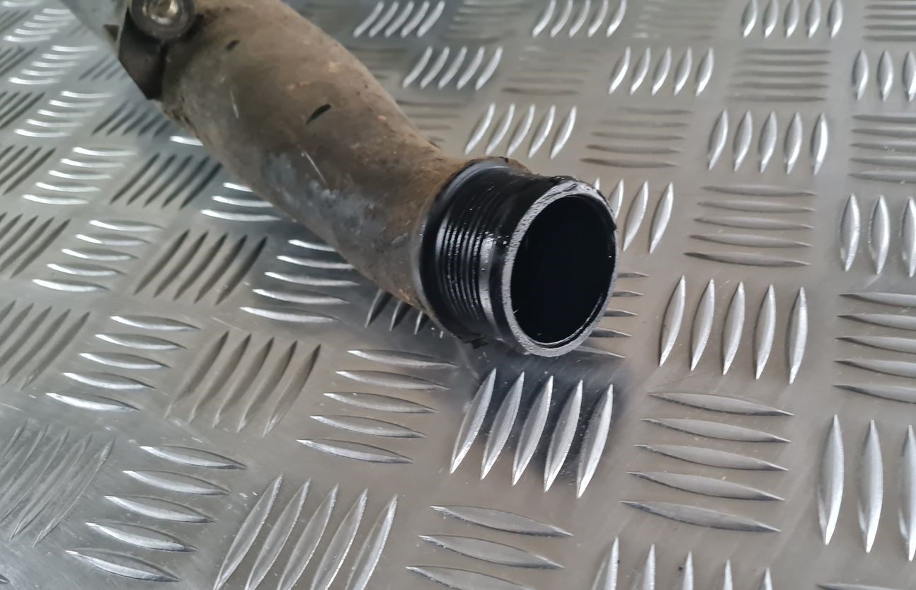 Interkulera caurule priekš VOLVO V70 2003 SILVER