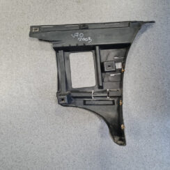Aizmugurējā spārna un bufera stiprinājums priekš VOLVO V70 2003 SILVER