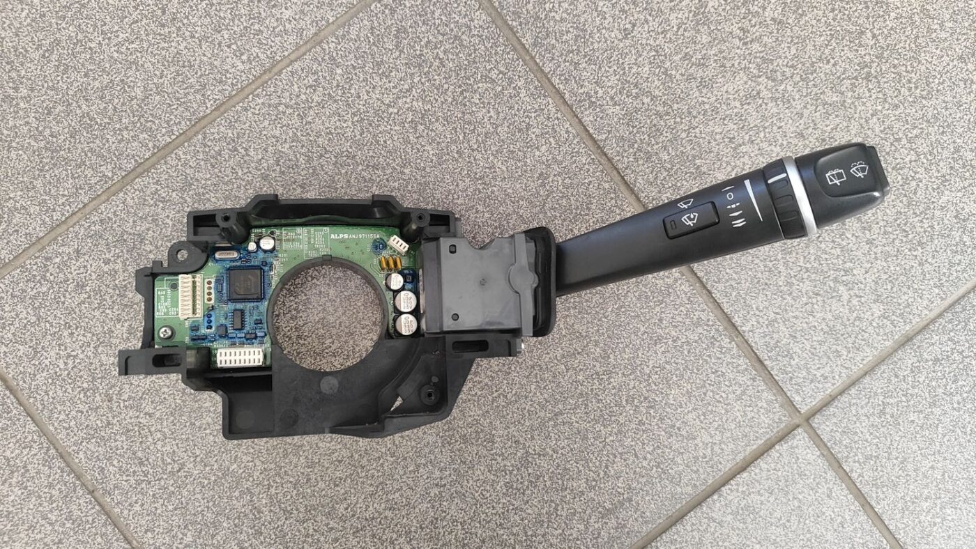 Stikla tīrītāja slēdzis priekš VOLVO XC70 2004