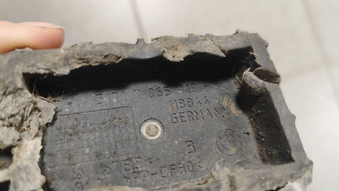 Domkrata pamatne priekš BMW 525D E61 2007 TOURING BLACK