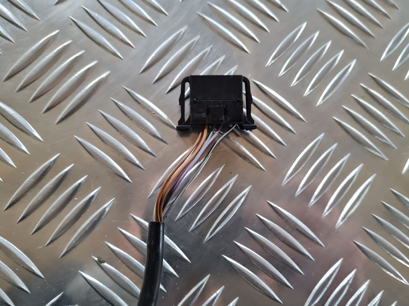 Ārējais spogulis, pa kreisi priekš VW PASSAT 2004 UNIVERSAL GREY