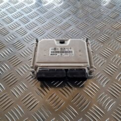 Dzinēja vadības bloks priekš VW PASSAT 2004 UNIVERSAL GREY