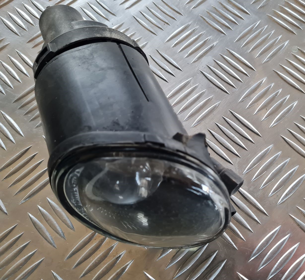 Miglas lukturis priekšā pa kreisi priekš VW PASSAT 2004 UNIVERSAL GREY