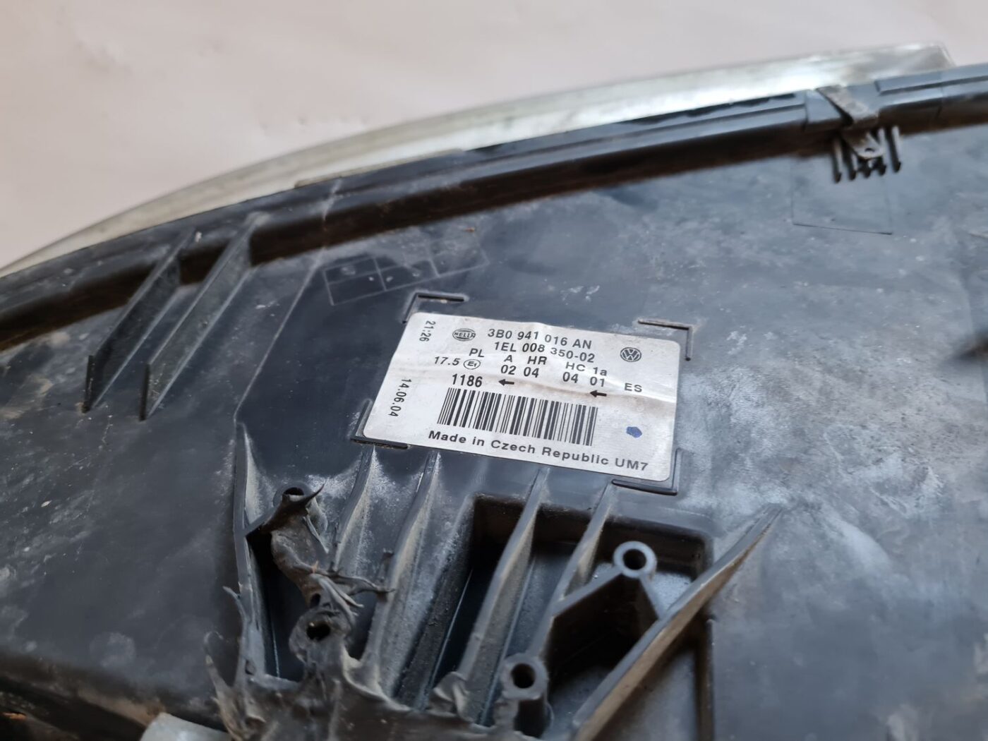 Priekšējais labais lukturis priekš VW PASSAT 2004 UNIVERSAL GREY