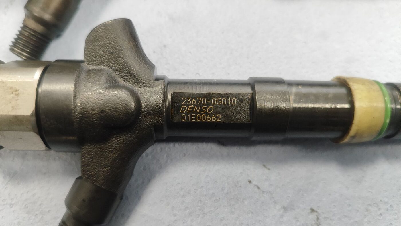 Degvielas smidzinātājs priekš TOYOTA COROLLA VERSO 2006